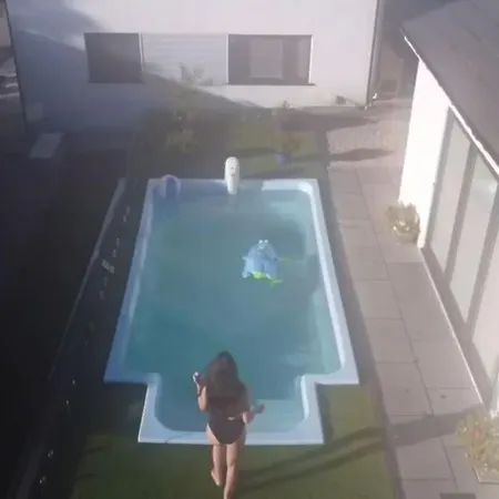 Feriehus The Pool House-with Totally Private Heated Pool *