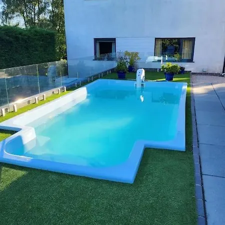 The Pool House-with Totally Private Heated Pool * Beetham